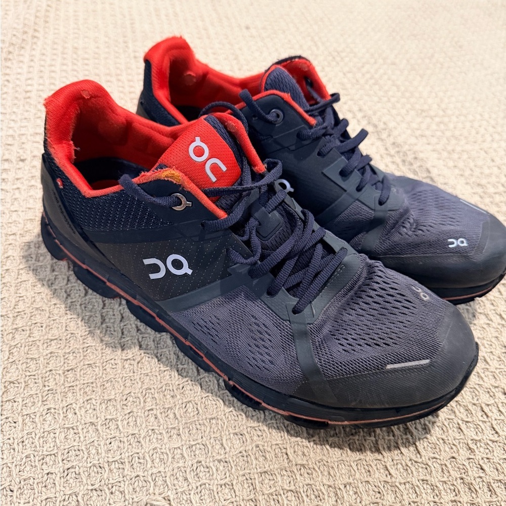On Running black and Bright Red Shoes - Picture 2 of 8